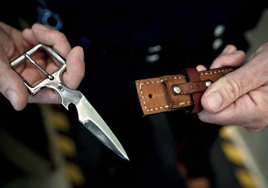 integrated belt buckl